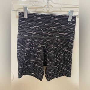 ✨Offline By Aerie Hi Rise Bike Shorts Size S